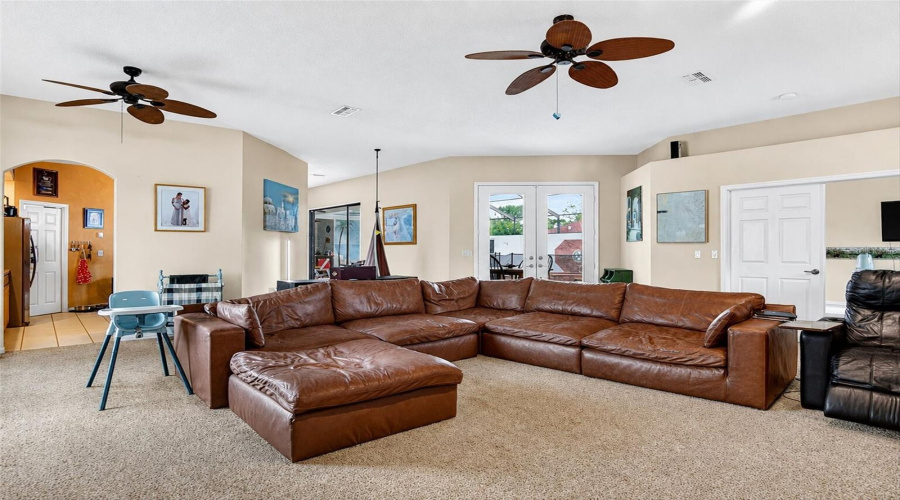Weeki Wachee, Florida 34613, 3 Bedroom Bedrooms, ,3 Bathroombathrooms,Residential,For Sale,Mavis,0,Mfrtb8533945