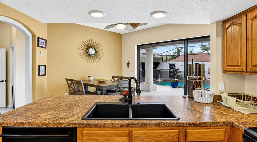 Weeki Wachee, Florida 34613, 3 Bedroom Bedrooms, ,3 Bathroombathrooms,Residential,For Sale,Mavis,0,Mfrtb8533945