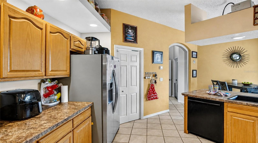 Weeki Wachee, Florida 34613, 3 Bedroom Bedrooms, ,3 Bathroombathrooms,Residential,For Sale,Mavis,0,Mfrtb8533945