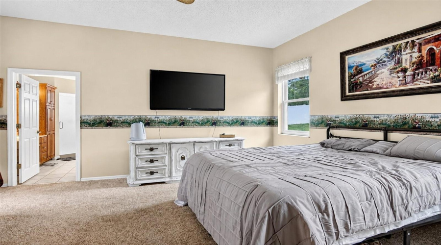 Weeki Wachee, Florida 34613, 3 Bedroom Bedrooms, ,3 Bathroombathrooms,Residential,For Sale,Mavis,0,Mfrtb8533945