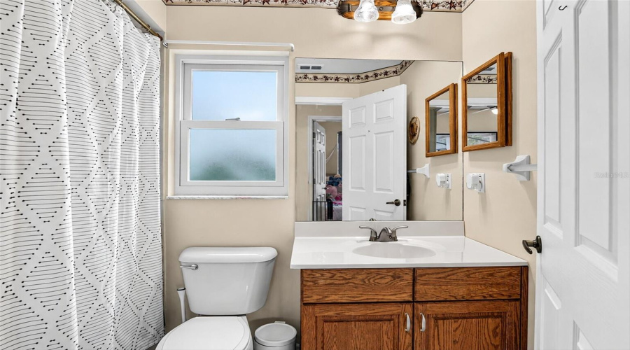 Weeki Wachee, Florida 34613, 3 Bedroom Bedrooms, ,3 Bathroombathrooms,Residential,For Sale,Mavis,0,Mfrtb8533945