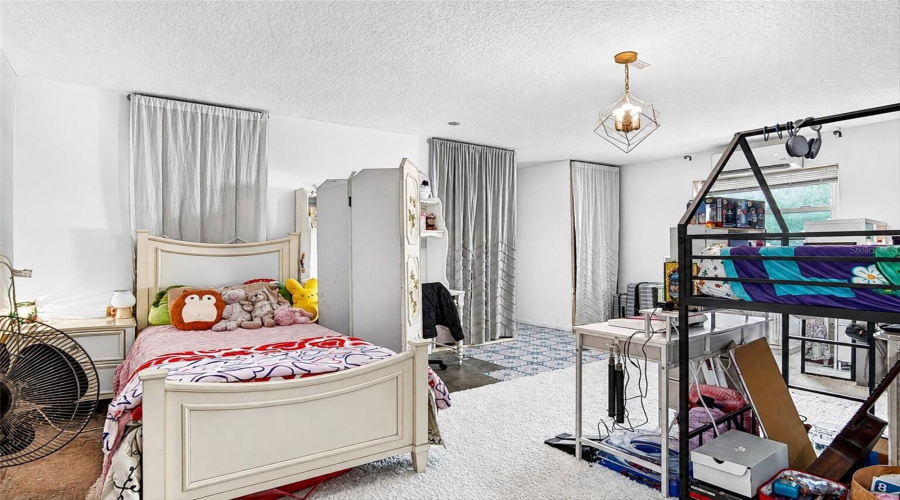 Weeki Wachee, Florida 34613, 3 Bedroom Bedrooms, ,3 Bathroombathrooms,Residential,For Sale,Mavis,0,Mfrtb8533945