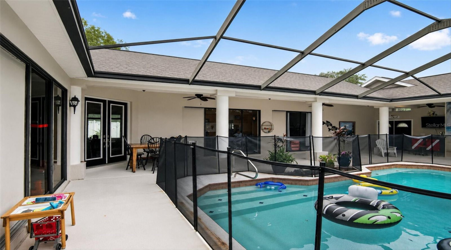 Weeki Wachee, Florida 34613, 3 Bedroom Bedrooms, ,3 Bathroombathrooms,Residential,For Sale,Mavis,0,Mfrtb8533945