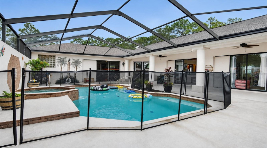 Weeki Wachee, Florida 34613, 3 Bedroom Bedrooms, ,3 Bathroombathrooms,Residential,For Sale,Mavis,0,Mfrtb8533945