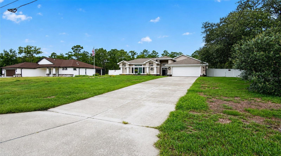 Weeki Wachee, Florida 34613, 3 Bedroom Bedrooms, ,3 Bathroombathrooms,Residential,For Sale,Mavis,0,Mfrtb8533945