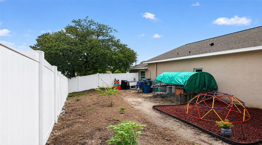 Weeki Wachee, Florida 34613, 3 Bedroom Bedrooms, ,3 Bathroombathrooms,Residential,For Sale,Mavis,0,Mfrtb8533945