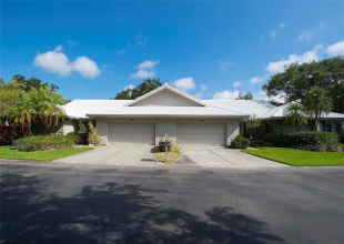 Attached villa, with a private view and brand NEW TILE ROOF recently installed and PD in full!