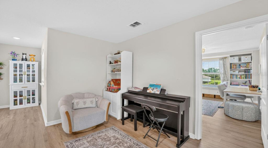Clermont, Florida 34714, 5 Bedroom Bedrooms, ,3 Bathroombathrooms,Residential,For Sale,Saw Palmetto,0,Mfro6436347