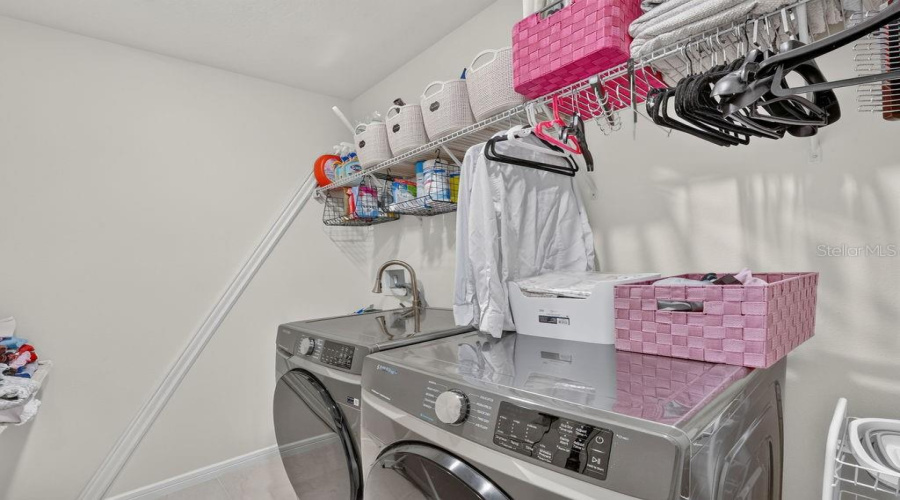 Clermont, Florida 34714, 5 Bedroom Bedrooms, ,3 Bathroombathrooms,Residential,For Sale,Saw Palmetto,0,Mfro6436347