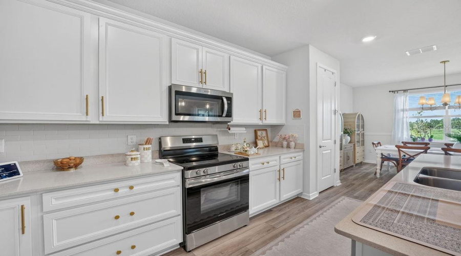Clermont, Florida 34714, 5 Bedroom Bedrooms, ,3 Bathroombathrooms,Residential,For Sale,Saw Palmetto,0,Mfro6436347