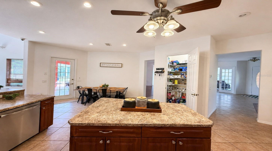 Brooksville, Florida 34601, 5 Bedroom Bedrooms, ,3 Bathroombathrooms,Residential,For Sale,Ladyhawk,0,Mfrtb8540624