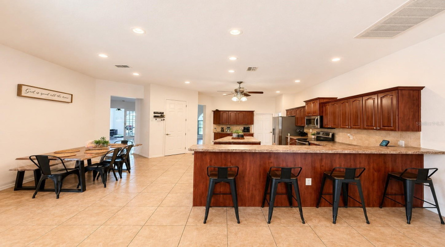 Brooksville, Florida 34601, 5 Bedroom Bedrooms, ,3 Bathroombathrooms,Residential,For Sale,Ladyhawk,0,Mfrtb8540624