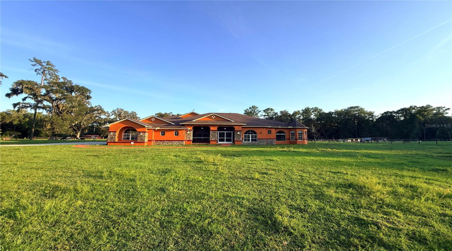 Brooksville, Florida 34601, 5 Bedroom Bedrooms, ,3 Bathroombathrooms,Residential,For Sale,Ladyhawk,0,Mfrtb8540624