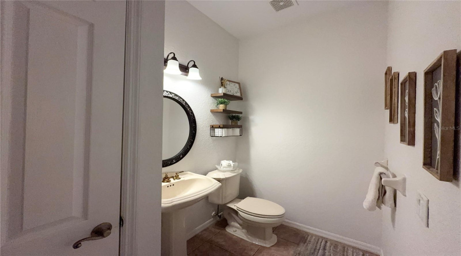 Brooksville, Florida 34601, 5 Bedroom Bedrooms, ,3 Bathroombathrooms,Residential,For Sale,Ladyhawk,0,Mfrtb8540624