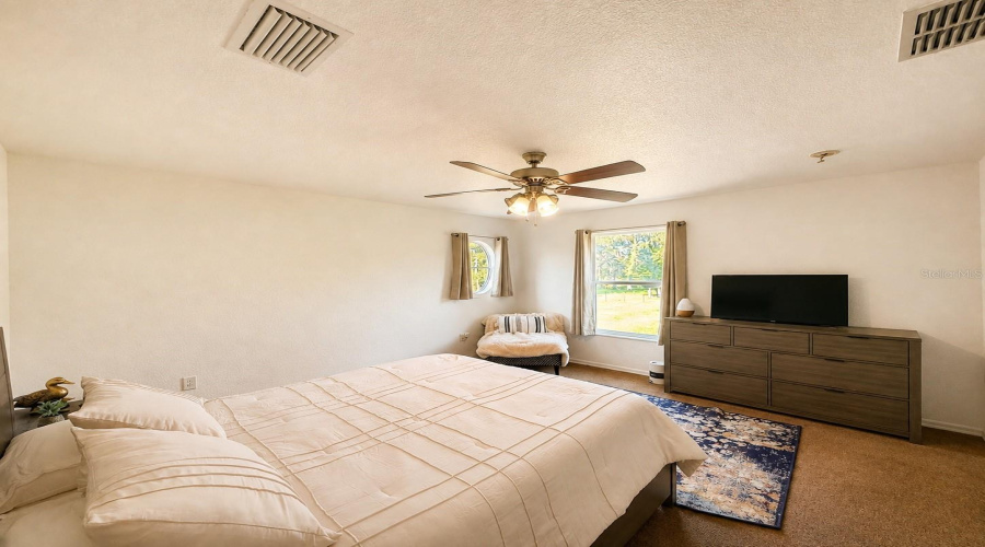 Brooksville, Florida 34601, 5 Bedroom Bedrooms, ,3 Bathroombathrooms,Residential,For Sale,Ladyhawk,0,Mfrtb8540624