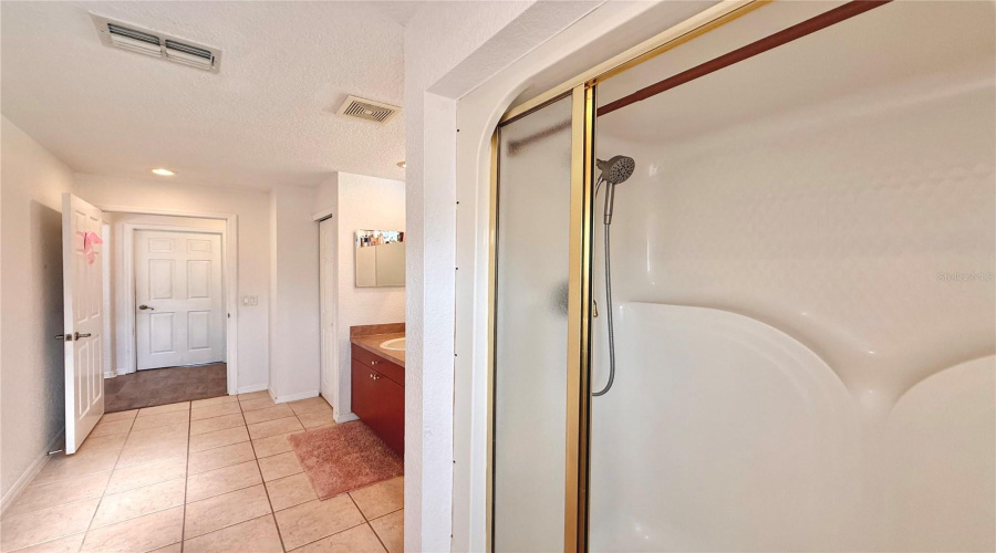Brooksville, Florida 34601, 5 Bedroom Bedrooms, ,3 Bathroombathrooms,Residential,For Sale,Ladyhawk,0,Mfrtb8540624