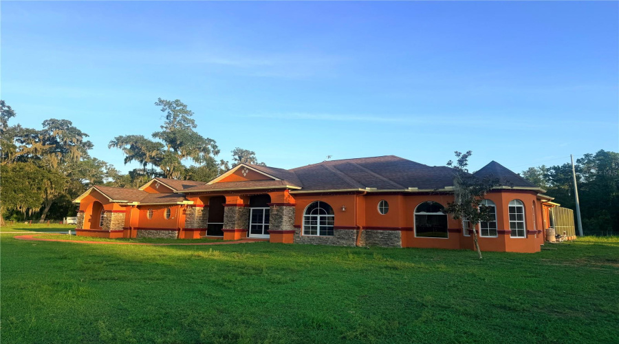 Brooksville, Florida 34601, 5 Bedroom Bedrooms, ,3 Bathroombathrooms,Residential,For Sale,Ladyhawk,0,Mfrtb8540624