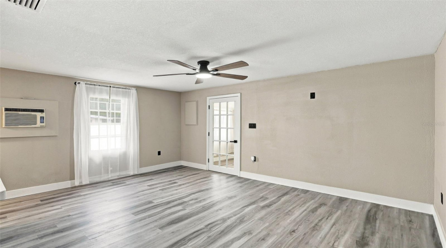 Sanford, Florida 32771, 2 Bedroom Bedrooms, ,2 Bathroombathrooms,Residential,For Sale,Southwest,0,Mfro6436094