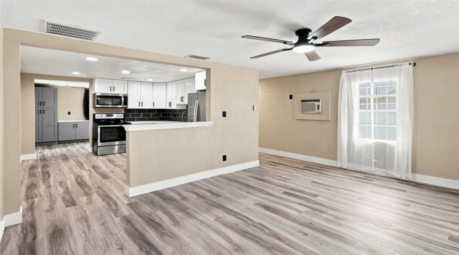 Sanford, Florida 32771, 2 Bedroom Bedrooms, ,2 Bathroombathrooms,Residential,For Sale,Southwest,0,Mfro6436094