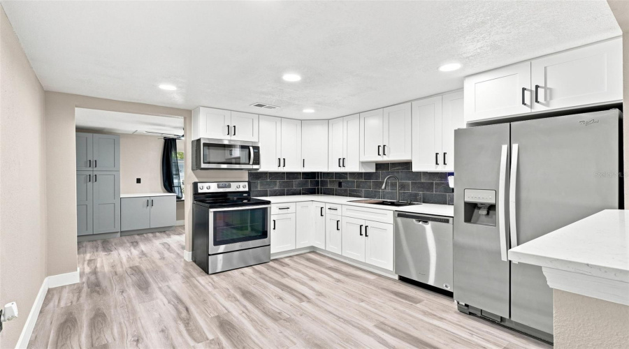 Sanford, Florida 32771, 2 Bedroom Bedrooms, ,2 Bathroombathrooms,Residential,For Sale,Southwest,0,Mfro6436094
