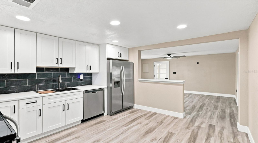 Sanford, Florida 32771, 2 Bedroom Bedrooms, ,2 Bathroombathrooms,Residential,For Sale,Southwest,0,Mfro6436094