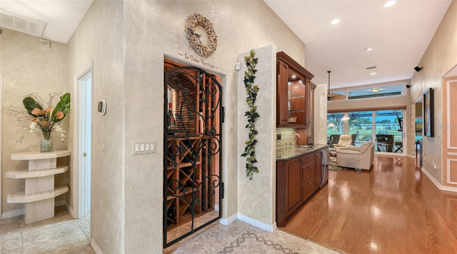 Sarasota, Florida 34243, 3 Bedroom Bedrooms, ,4 Bathroombathrooms,Residential,For Sale,Golf Pointe,0,Mfra4701969