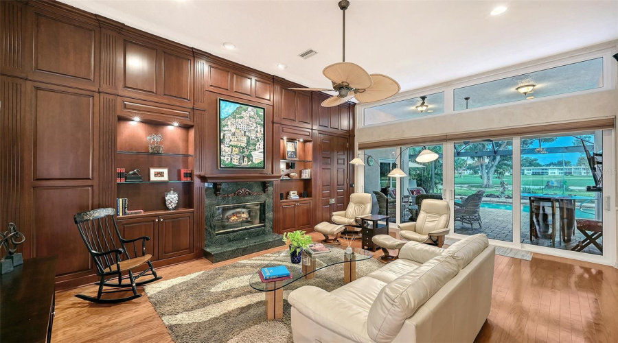 Sarasota, Florida 34243, 3 Bedroom Bedrooms, ,4 Bathroombathrooms,Residential,For Sale,Golf Pointe,0,Mfra4701969