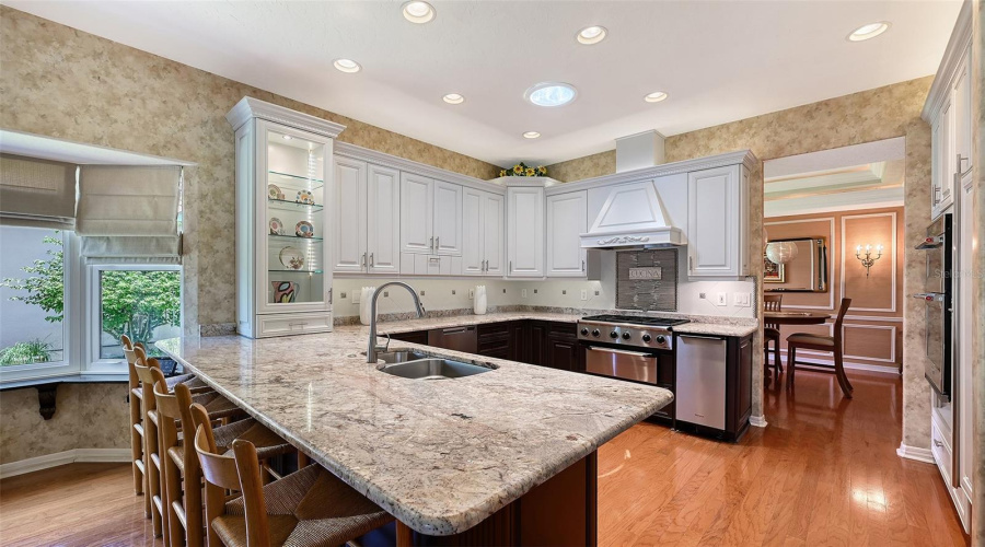 Sarasota, Florida 34243, 3 Bedroom Bedrooms, ,4 Bathroombathrooms,Residential,For Sale,Golf Pointe,0,Mfra4701969