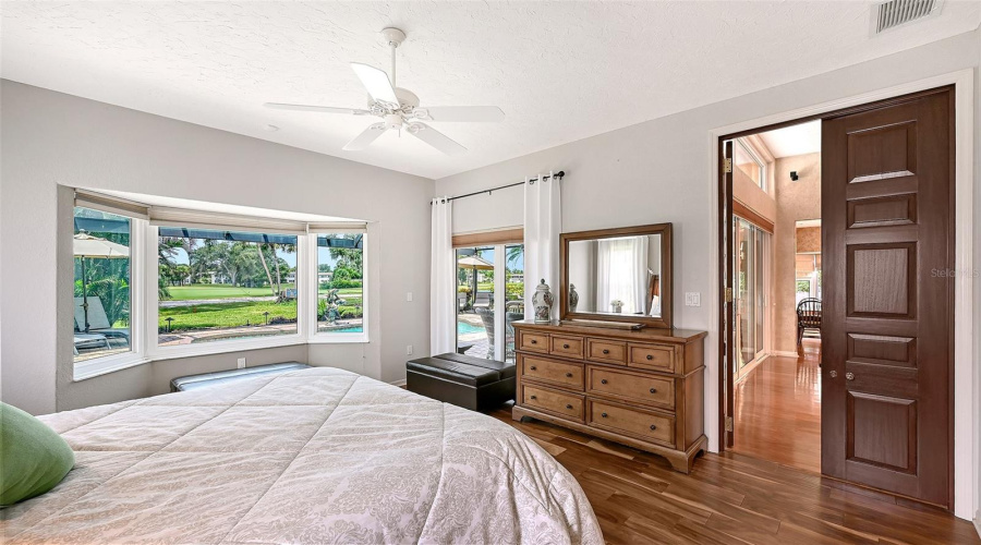 Sarasota, Florida 34243, 3 Bedroom Bedrooms, ,4 Bathroombathrooms,Residential,For Sale,Golf Pointe,0,Mfra4701969