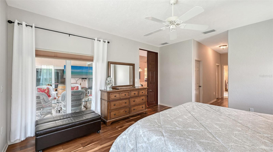Sarasota, Florida 34243, 3 Bedroom Bedrooms, ,4 Bathroombathrooms,Residential,For Sale,Golf Pointe,0,Mfra4701969