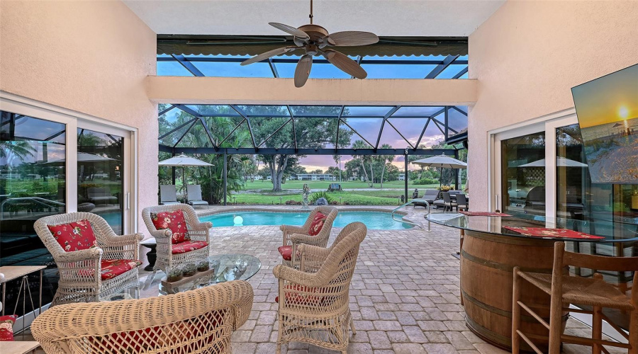 Sarasota, Florida 34243, 3 Bedroom Bedrooms, ,4 Bathroombathrooms,Residential,For Sale,Golf Pointe,0,Mfra4701969