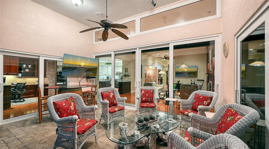 Sarasota, Florida 34243, 3 Bedroom Bedrooms, ,4 Bathroombathrooms,Residential,For Sale,Golf Pointe,0,Mfra4701969