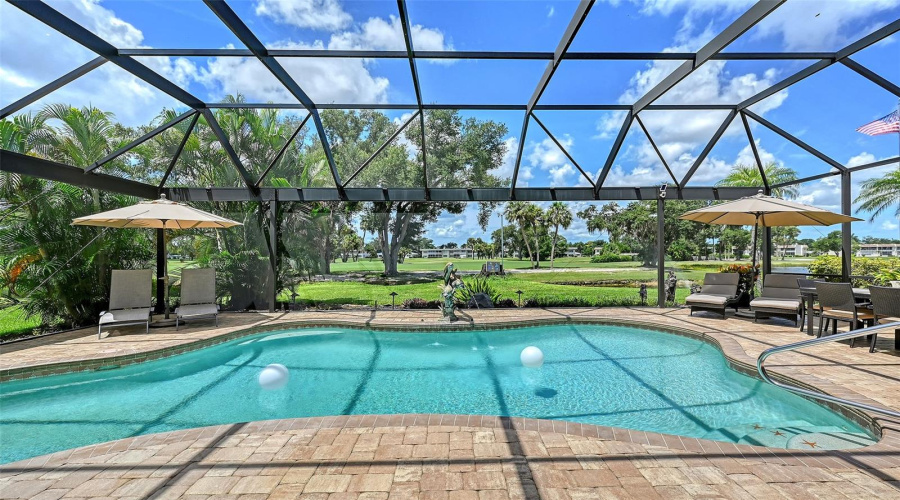 Sarasota, Florida 34243, 3 Bedroom Bedrooms, ,4 Bathroombathrooms,Residential,For Sale,Golf Pointe,0,Mfra4701969