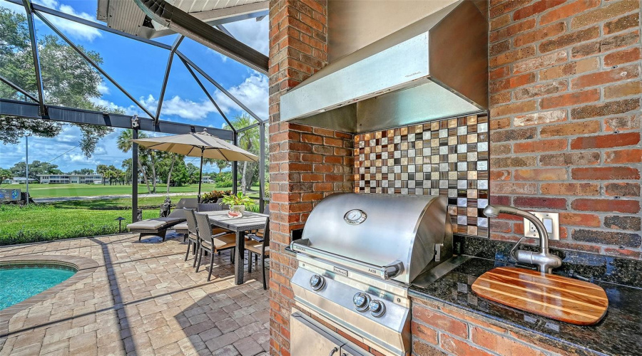 Sarasota, Florida 34243, 3 Bedroom Bedrooms, ,4 Bathroombathrooms,Residential,For Sale,Golf Pointe,0,Mfra4701969