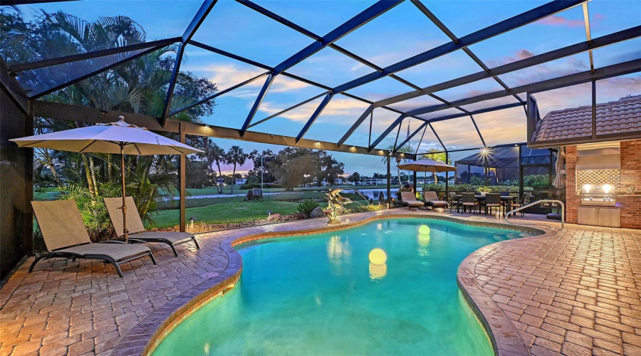 Sarasota, Florida 34243, 3 Bedroom Bedrooms, ,4 Bathroombathrooms,Residential,For Sale,Golf Pointe,0,Mfra4701969