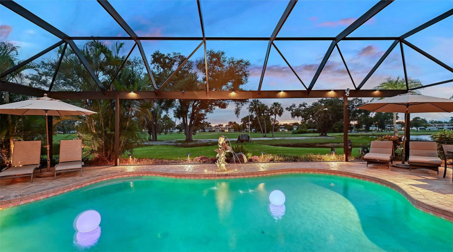 Sarasota, Florida 34243, 3 Bedroom Bedrooms, ,4 Bathroombathrooms,Residential,For Sale,Golf Pointe,0,Mfra4701969