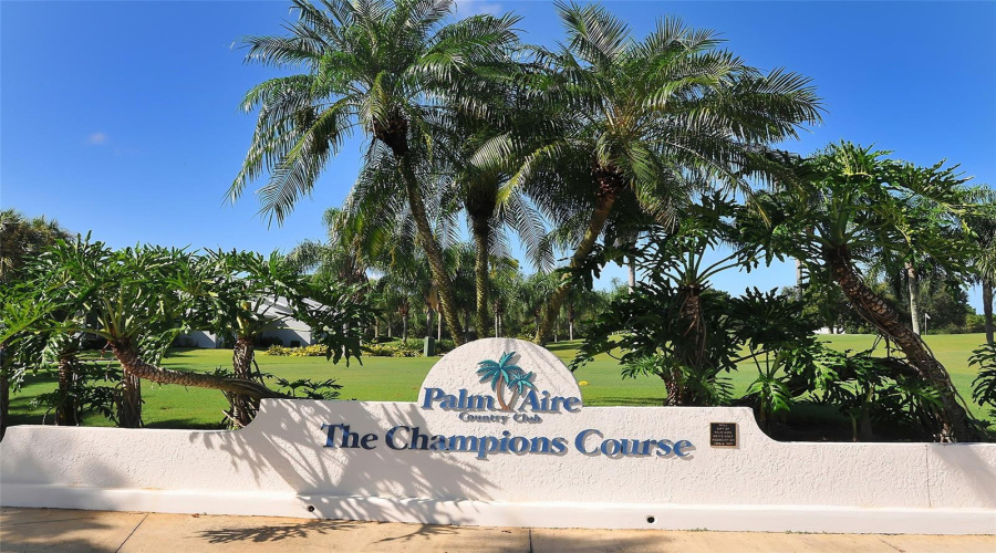 Sarasota, Florida 34243, 3 Bedroom Bedrooms, ,4 Bathroombathrooms,Residential,For Sale,Golf Pointe,0,Mfra4701969