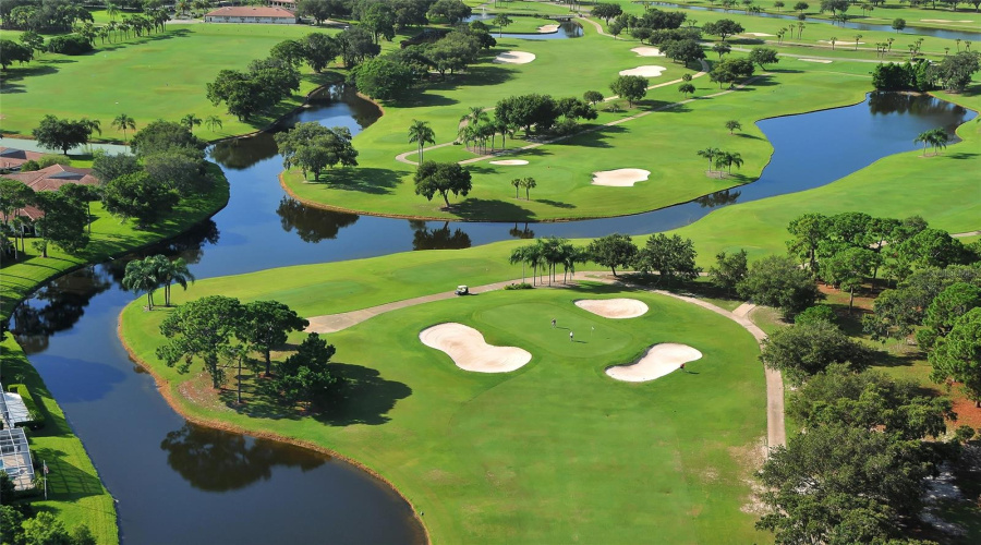 Sarasota, Florida 34243, 3 Bedroom Bedrooms, ,4 Bathroombathrooms,Residential,For Sale,Golf Pointe,0,Mfra4701969