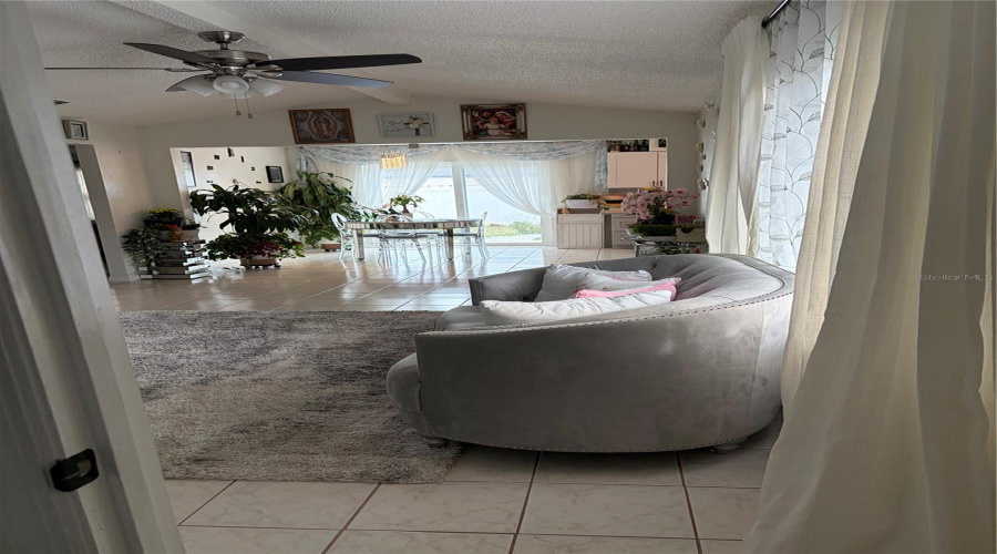 Lakeland, Florida 33813, 3 Bedroom Bedrooms, ,2 Bathroombathrooms,Residential,For Sale,Sunny Land,0,Mfrl4962595