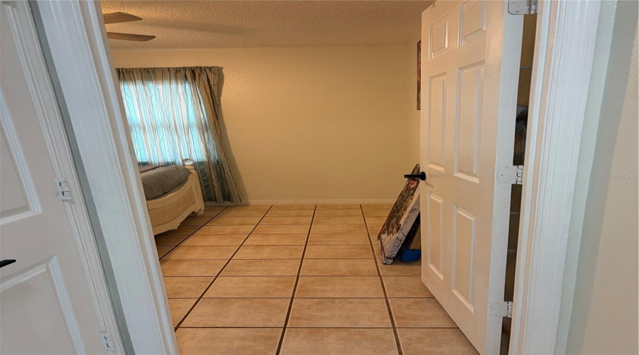 Lakeland, Florida 33813, 3 Bedroom Bedrooms, ,2 Bathroombathrooms,Residential,For Sale,Sunny Land,0,Mfrl4962595