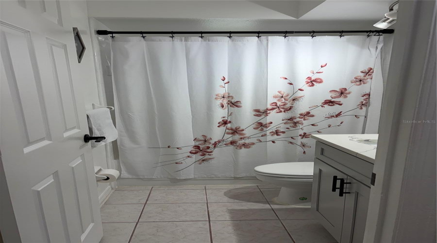 Lakeland, Florida 33813, 3 Bedroom Bedrooms, ,2 Bathroombathrooms,Residential,For Sale,Sunny Land,0,Mfrl4962595