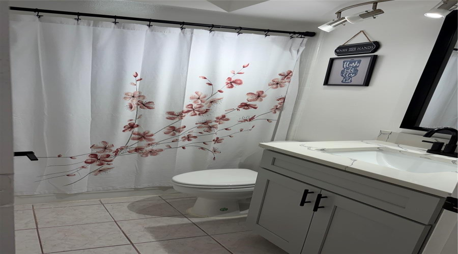 Lakeland, Florida 33813, 3 Bedroom Bedrooms, ,2 Bathroombathrooms,Residential,For Sale,Sunny Land,0,Mfrl4962595