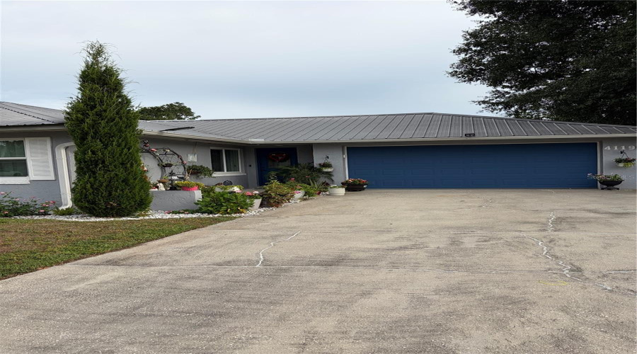 Lakeland, Florida 33813, 3 Bedroom Bedrooms, ,2 Bathroombathrooms,Residential,For Sale,Sunny Land,0,Mfrl4962595