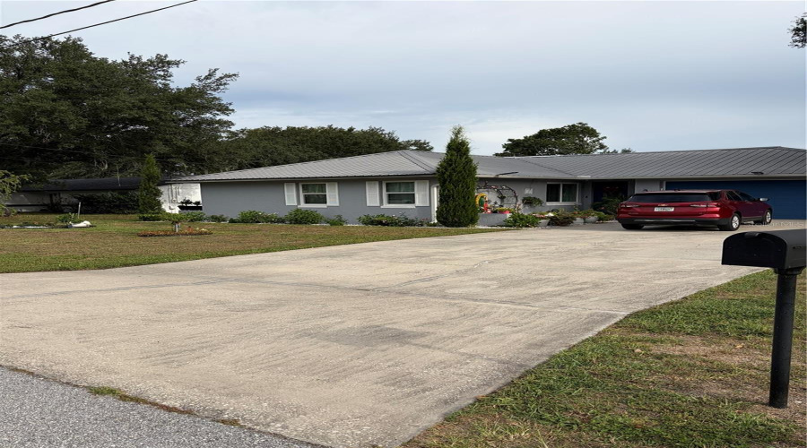 Lakeland, Florida 33813, 3 Bedroom Bedrooms, ,2 Bathroombathrooms,Residential,For Sale,Sunny Land,0,Mfrl4962595