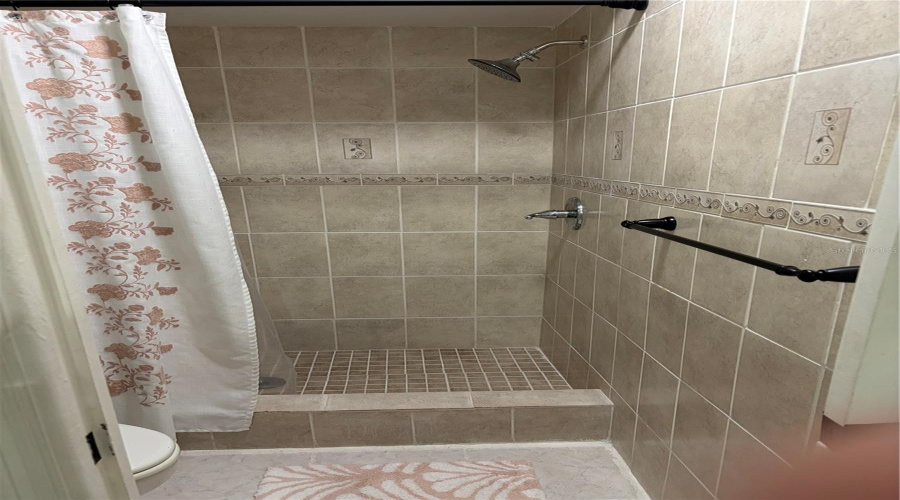 Lakeland, Florida 33813, 3 Bedroom Bedrooms, ,2 Bathroombathrooms,Residential,For Sale,Sunny Land,0,Mfrl4962595