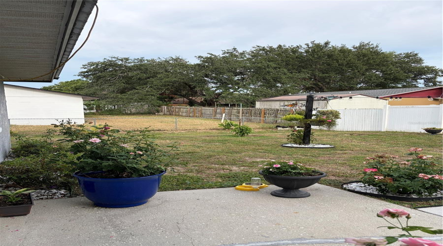 Lakeland, Florida 33813, 3 Bedroom Bedrooms, ,2 Bathroombathrooms,Residential,For Sale,Sunny Land,0,Mfrl4962595