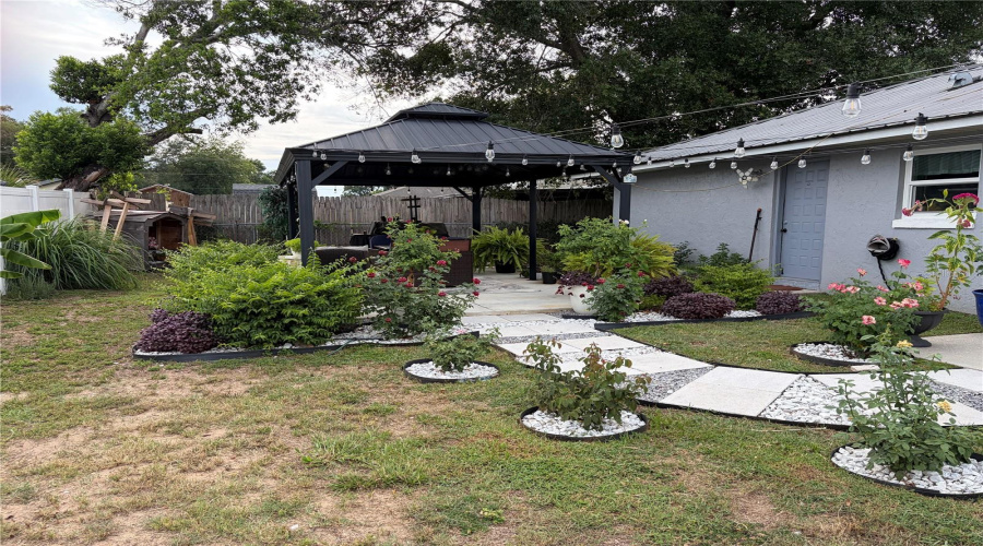 Lakeland, Florida 33813, 3 Bedroom Bedrooms, ,2 Bathroombathrooms,Residential,For Sale,Sunny Land,0,Mfrl4962595