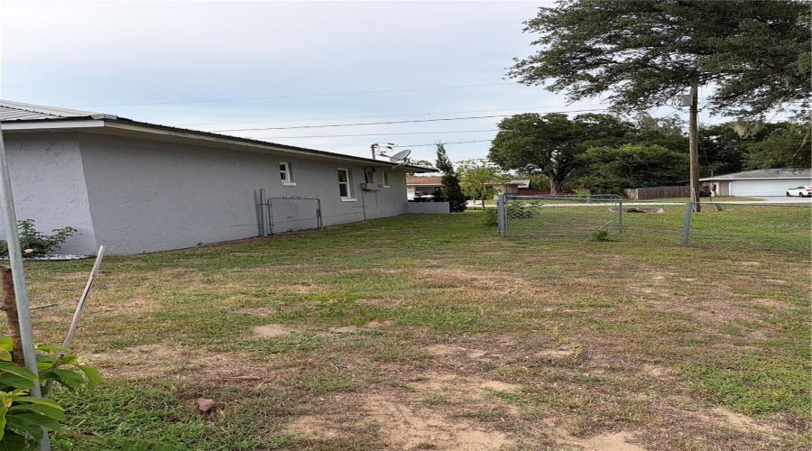 Lakeland, Florida 33813, 3 Bedroom Bedrooms, ,2 Bathroombathrooms,Residential,For Sale,Sunny Land,0,Mfrl4962595