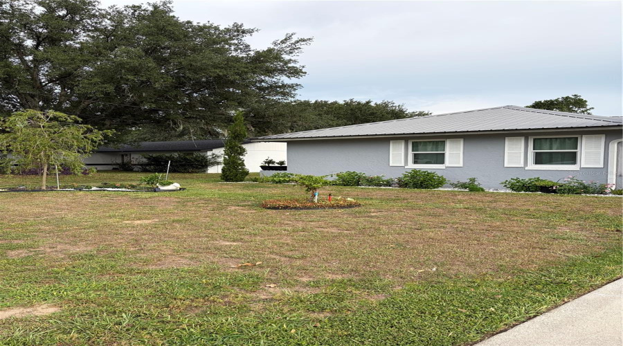Lakeland, Florida 33813, 3 Bedroom Bedrooms, ,2 Bathroombathrooms,Residential,For Sale,Sunny Land,0,Mfrl4962595
