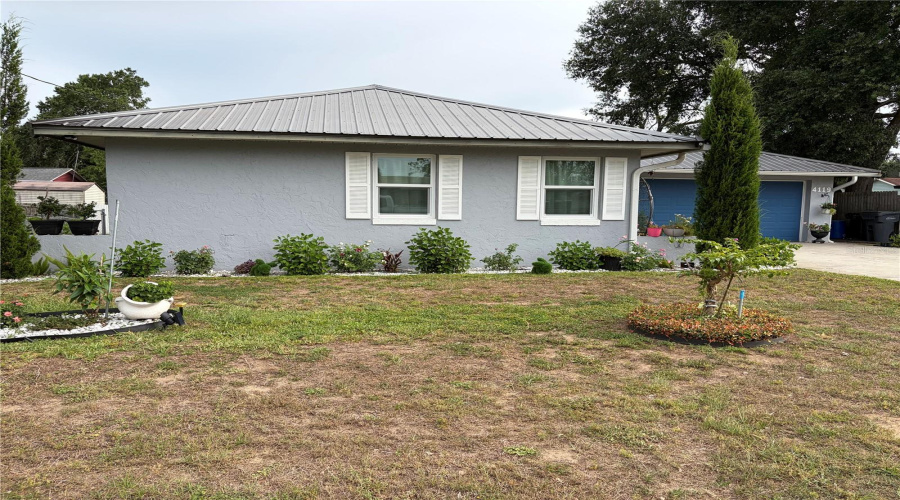 Lakeland, Florida 33813, 3 Bedroom Bedrooms, ,2 Bathroombathrooms,Residential,For Sale,Sunny Land,0,Mfrl4962595